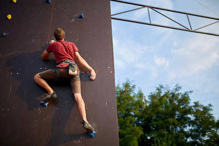 使得比赛的 使得比赛的
